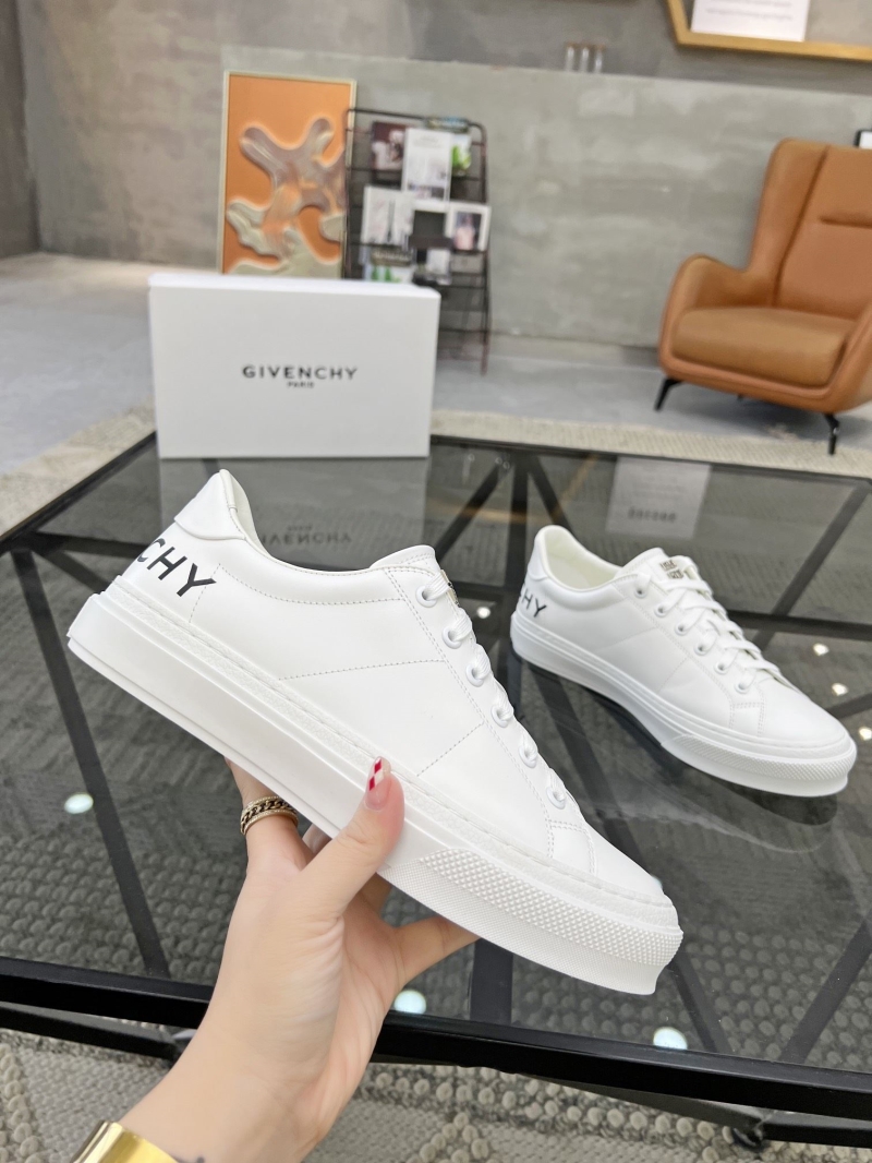 Givenchy Sneakers